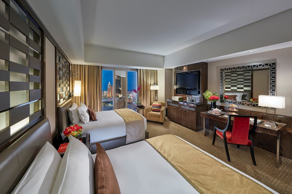 Waldorf Astoria Las Vegas in Las Vegas Best Rates & Deals on Orbitz