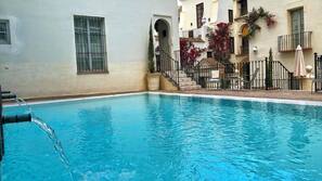 Piscina all'aperto, ombrelloni da piscina