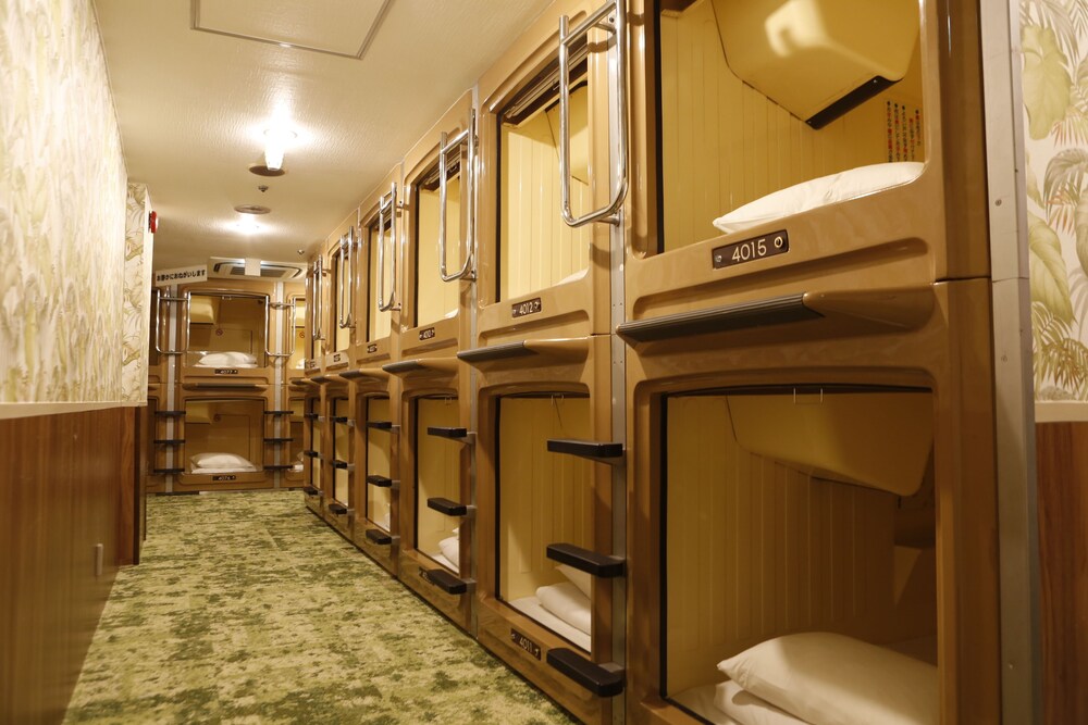 Room, Shinjuku Kuyakusho-mae Capsule Hotel