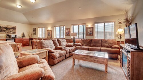 Best Cabins In Woodland Park For 2020 Find Cheap 99 Cabins