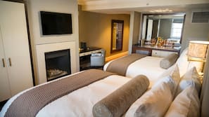 Frette Italian sheets, premium bedding, down duvet, Tempur-Pedic beds