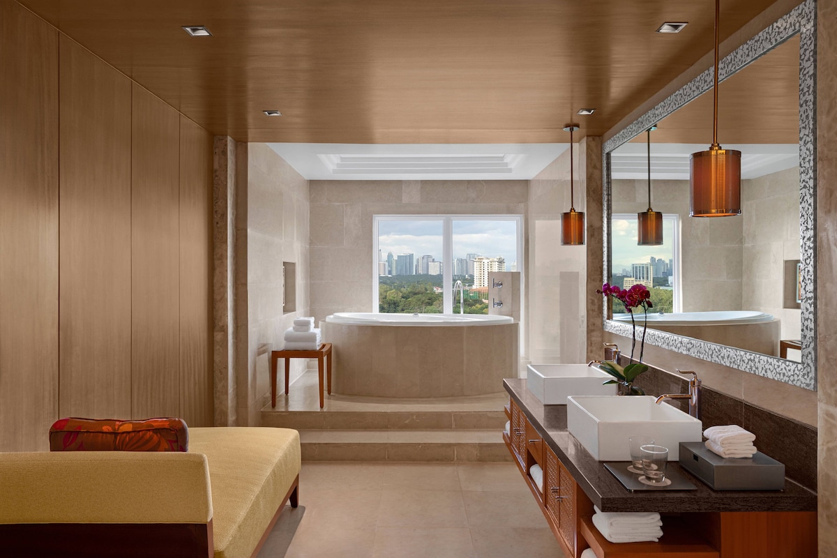 Manila Marriott Hotel