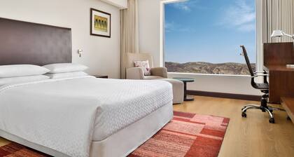 Four Points by Sheraton Jaipur, City Square