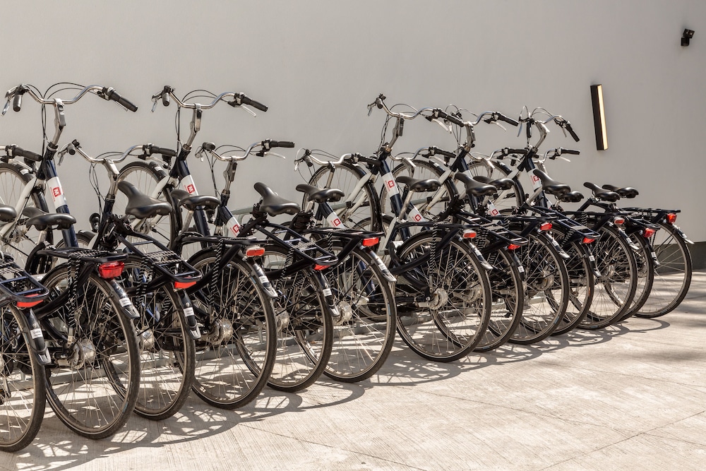 Foto - MEININGER Hotel Berlin Hauptbahnhof