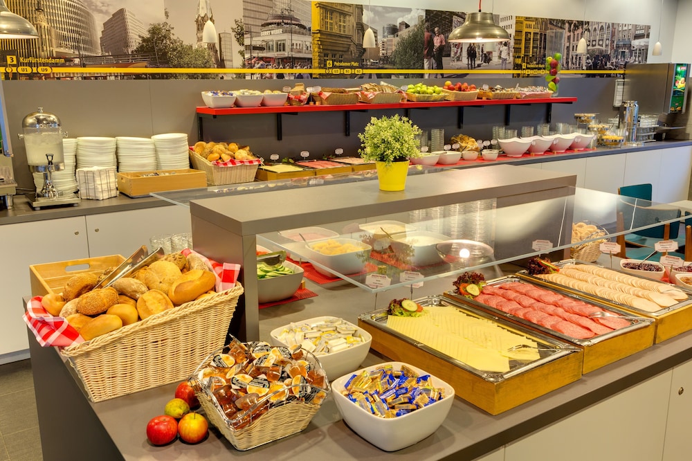 Foto - MEININGER Hotel Berlin Hauptbahnhof