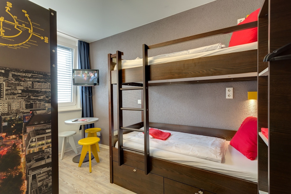 Foto - MEININGER Hotel Berlin Hauptbahnhof