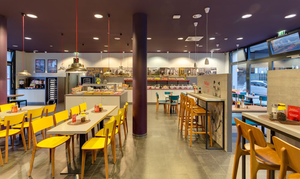 Foto - MEININGER Hotel Berlin Hauptbahnhof