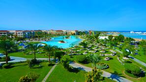 15 outdoor pools, pool umbrellas, sun loungers
