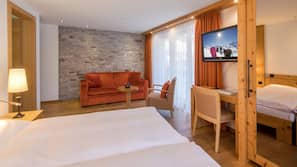 Couette en duvet d'oie, coffre-forts dans les chambres, bureau