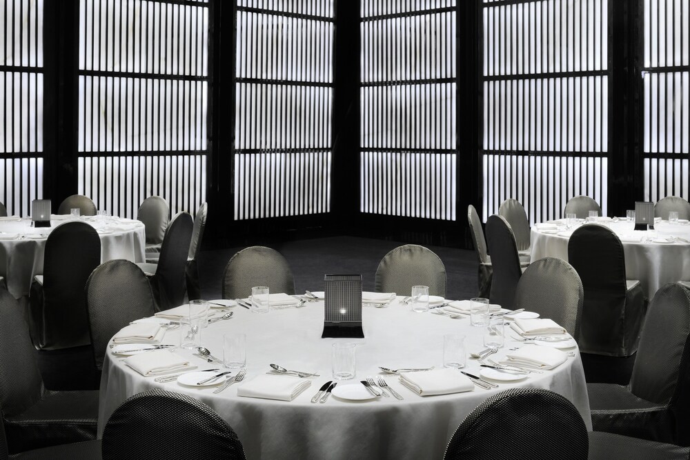 Armani Hotel Dubai In Dubai Hotel Rates Reviews On Orbitz