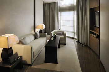 Armani Hotel Dubai Dubai 465 Room Prices Reviews Travelocity Armani Hotel Dubai Dubai 465 Room Prices Reviews Travelocity