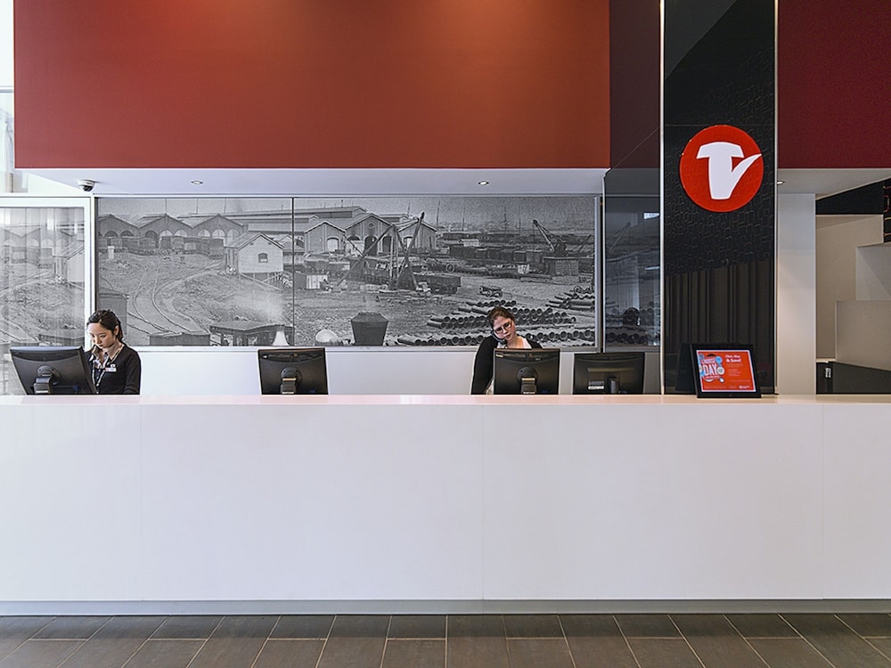 Travelodge Hotel Melbourne Docklands