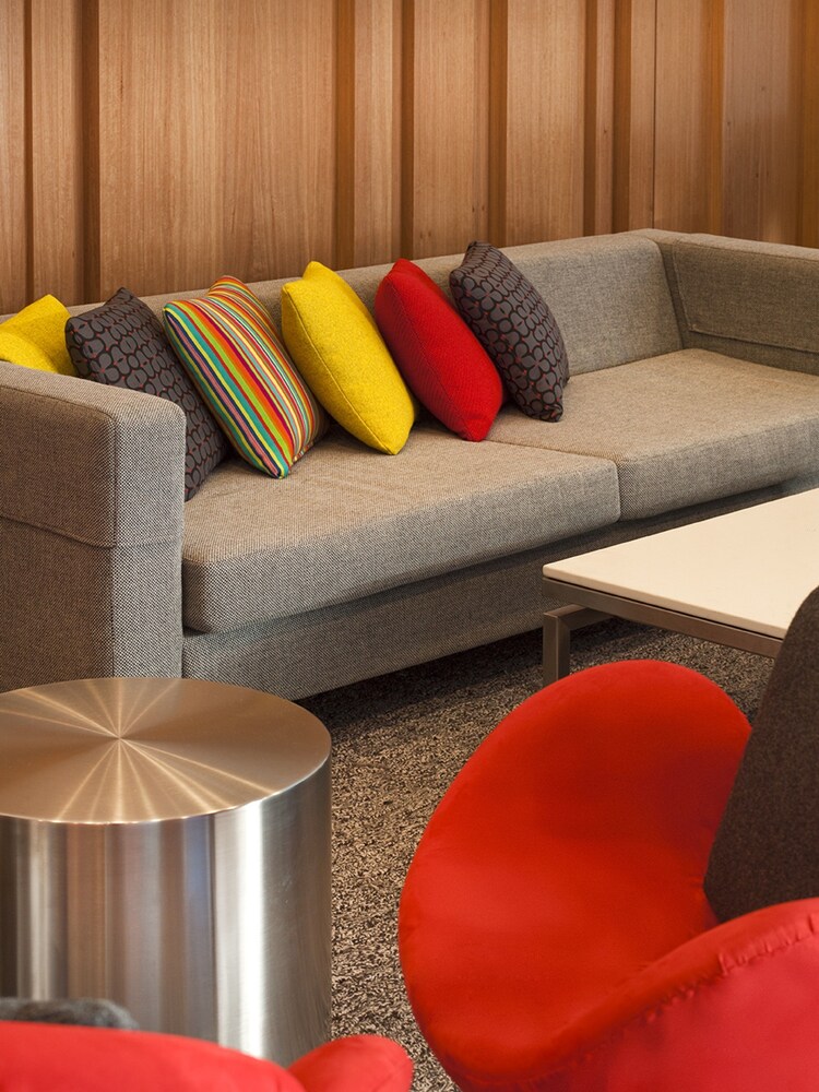 Travelodge Hotel Melbourne Docklands