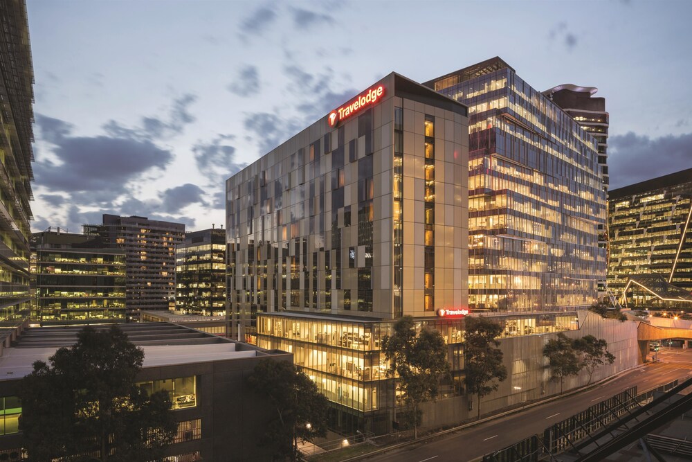 Exterior, Travelodge Hotel Melbourne Docklands