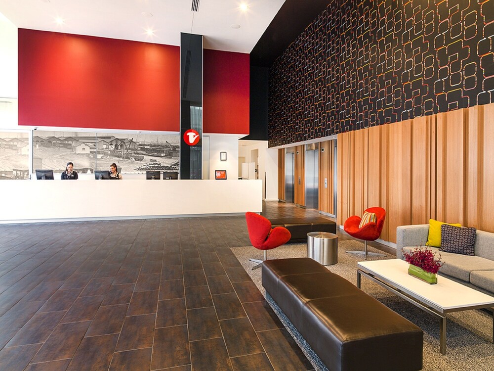 Travelodge Hotel Melbourne Docklands