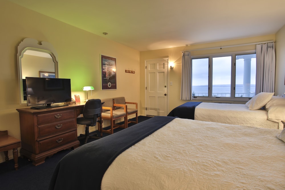 Bay Inn Petoskey  2019 Room Prices  49  Deals Reviews Expedia