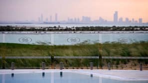 Private beach nearby, white sand, free beach shuttle, sun-loungers