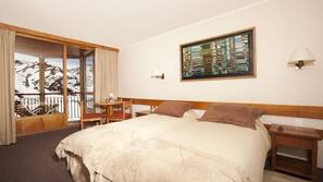 Minibar, in-room safe, individually decorated, individually furnished