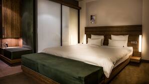 Minibar, coffre-forts dans les chambres, bureau, chambres insonorisées
