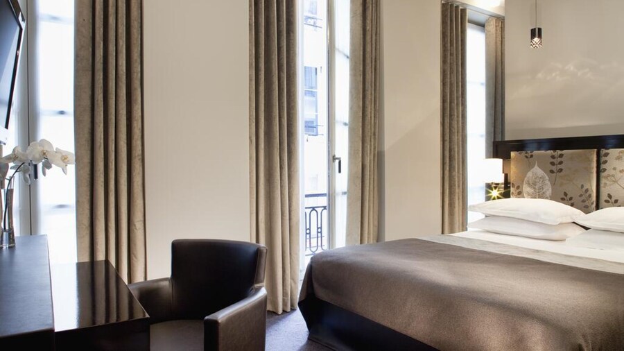 Hotel Caron