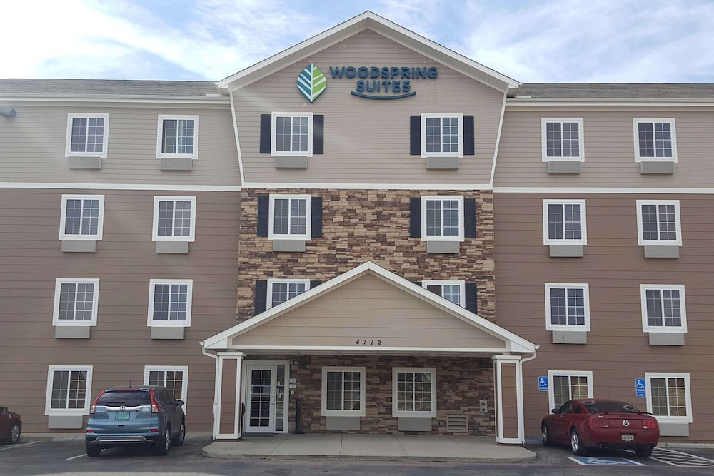 WoodSpring Suites Midland