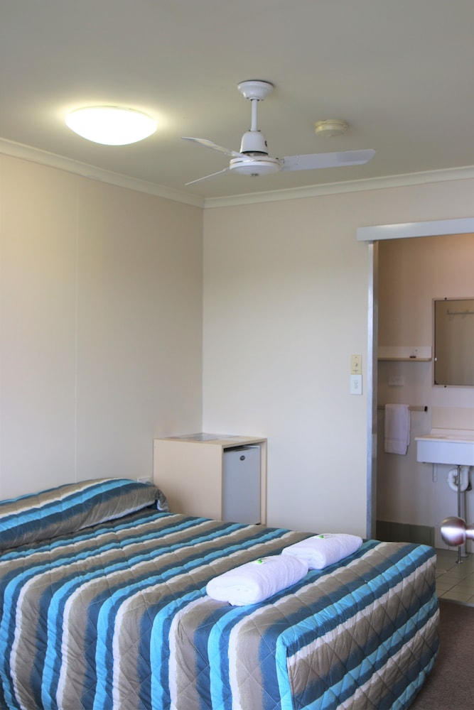 Maroochy Waterfront Motel Camp & Conference