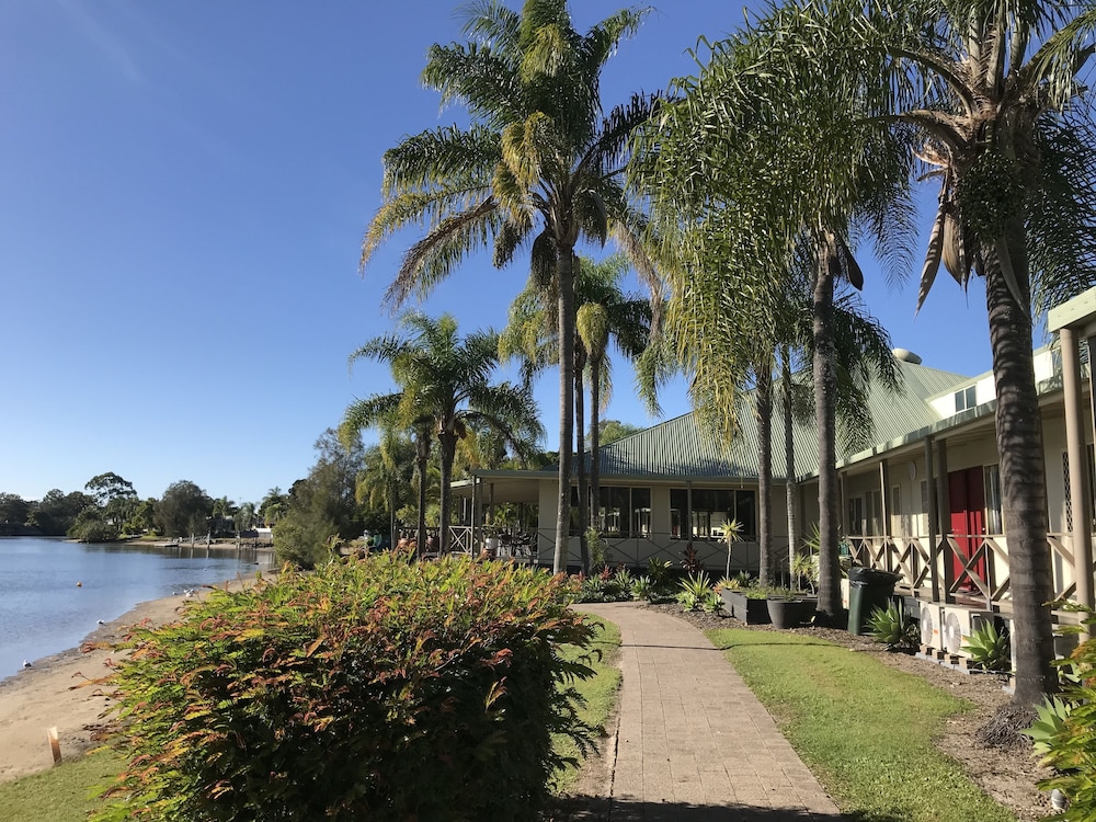 Maroochy Waterfront Motel Camp & Conference