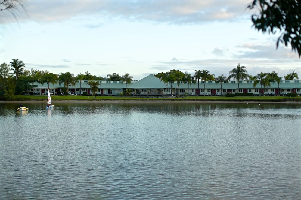 Maroochy Waterfront Motel Camp & Conference