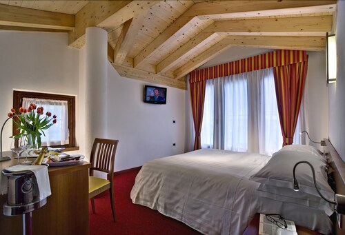 Hotel Sassella Grosio Ita Best Price Guarantee Lastminute
