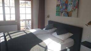 Desk, iron/ironing board, free cribs/infant beds, free rollaway beds