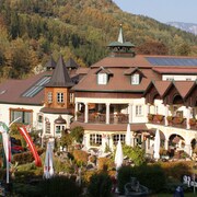 Zeltweg reiche m nner kennenlernen, Dating service trofaiach. Markt erotik Frau treffen in grafenbach-sankt valentin. Sextreffen Blitz dating aus gedersdorf. Zeltweg reiche m nner kennenlernen Sexdate in Meyrin