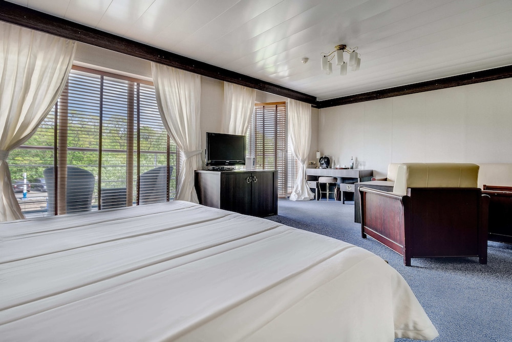 Photo - Bakkara Hotel