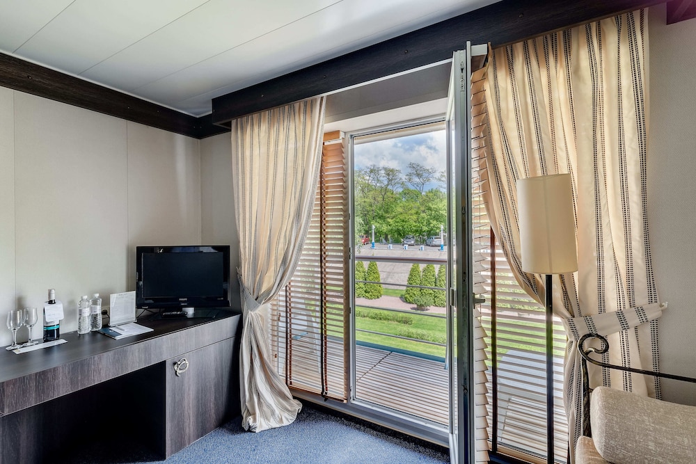 Photo - Bakkara Hotel