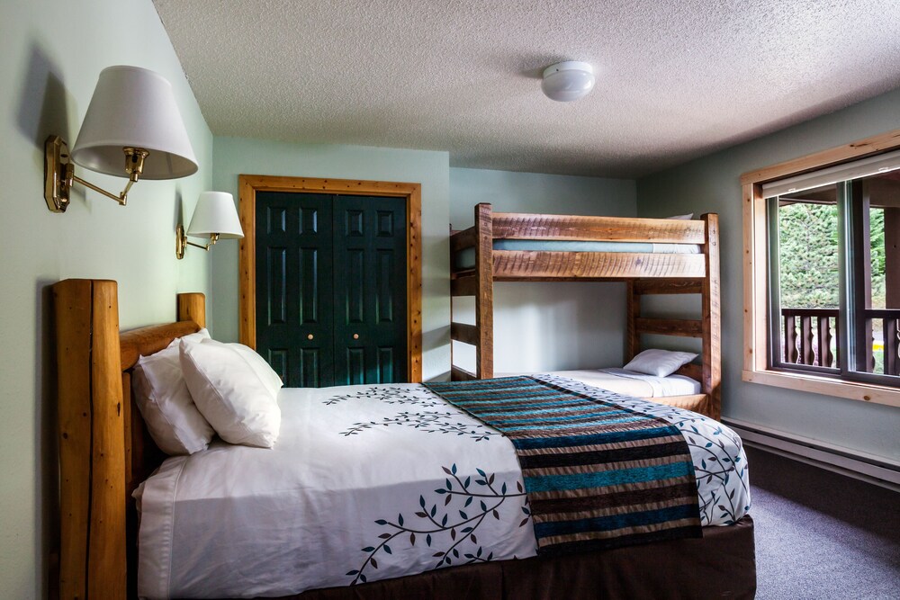Eagle Ridge Resort at Lutsen Mountains