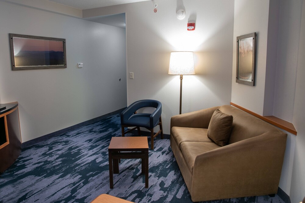 Fairfield Inn & Suites by Marriott Lewisburg in Lewisburg Best Rates