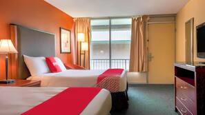 Iron/ironing board, free WiFi, linens, alarm clocks