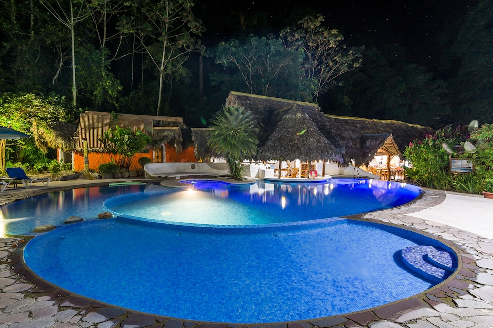 Interior entrance, Cariblue Beach and Jungle Resort