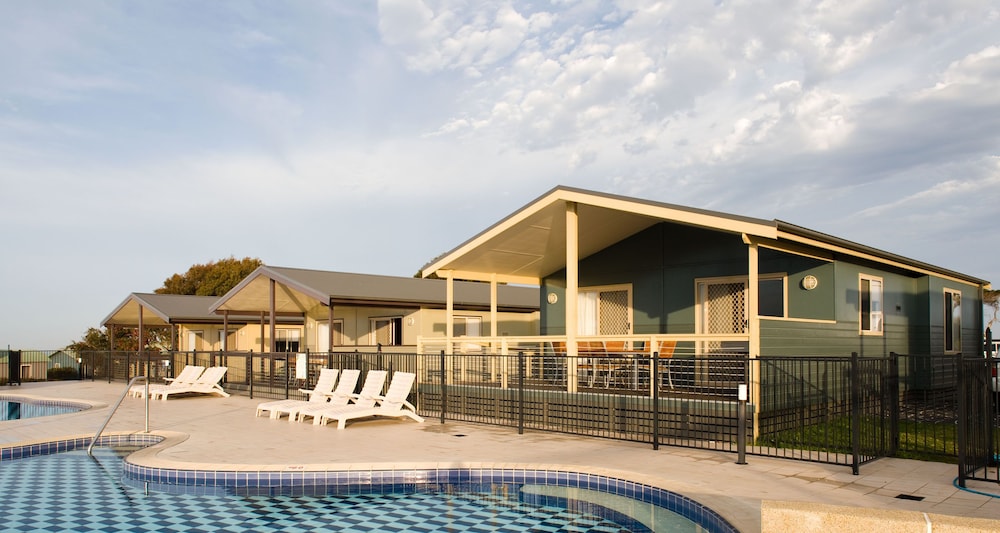 Room, NRMA Merimbula Beach Holiday Resort