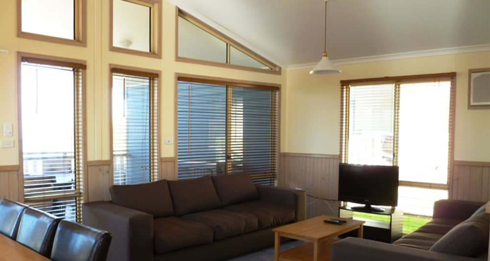 Room, NRMA Merimbula Beach Holiday Resort