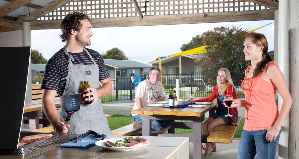 BBQ/picnic area, NRMA Merimbula Beach Holiday Resort