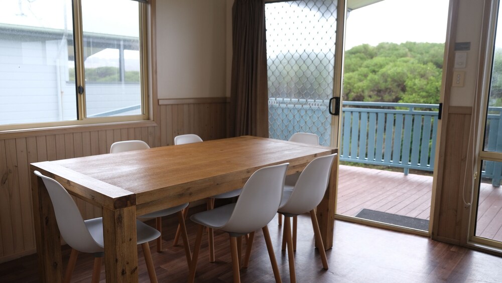 In-room dining, NRMA Merimbula Beach Holiday Resort