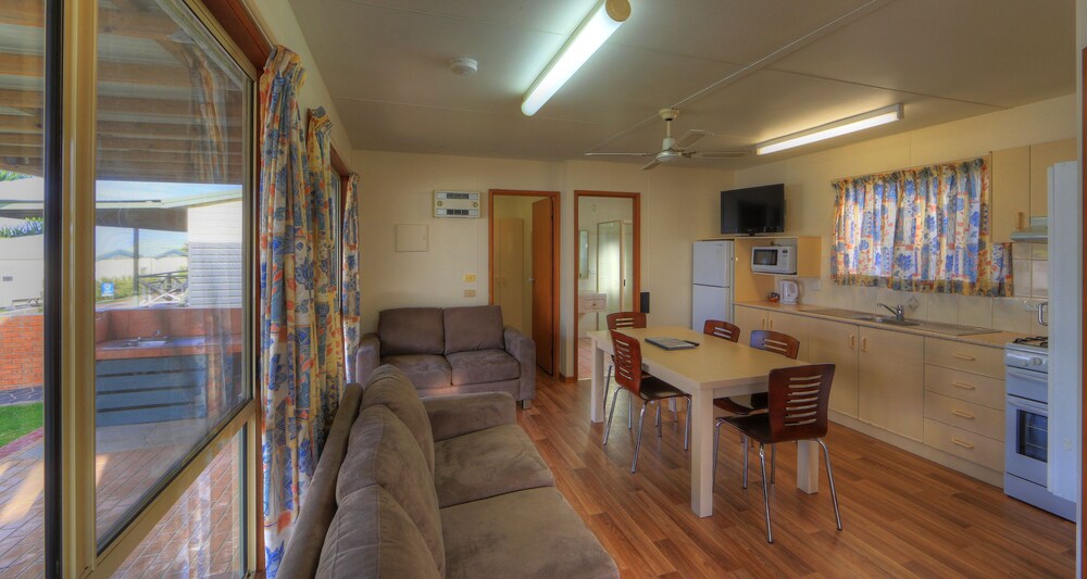 Private kitchenette, NRMA Merimbula Beach Holiday Resort