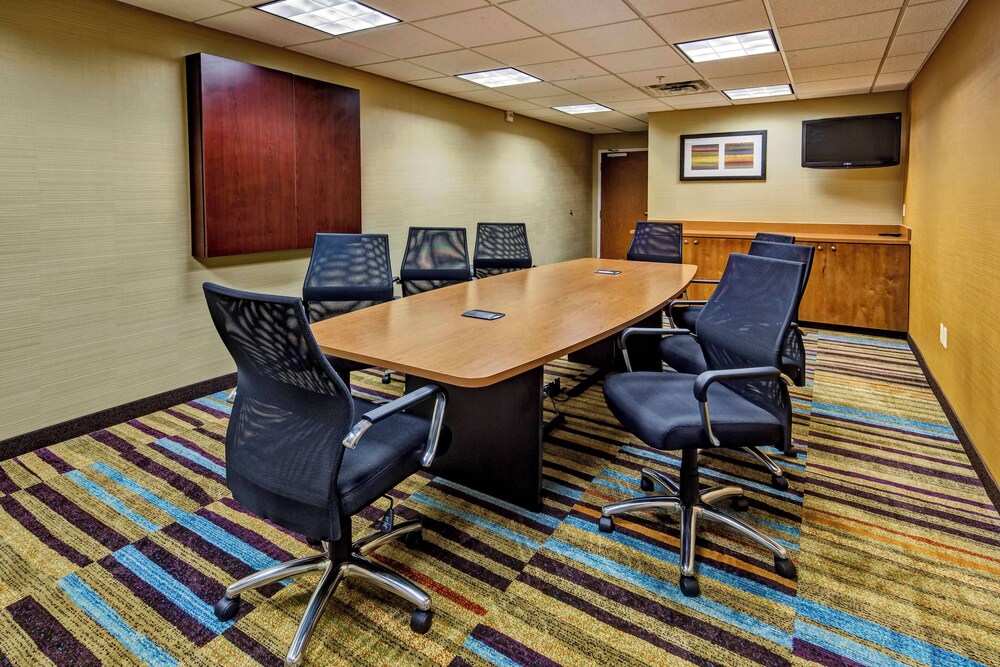 Fairfield Inn & Suites by Marriott Oklahoma City-Warr Acres