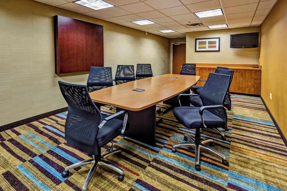 Fairfield Inn & Suites by Marriott Oklahoma City-Warr Acres