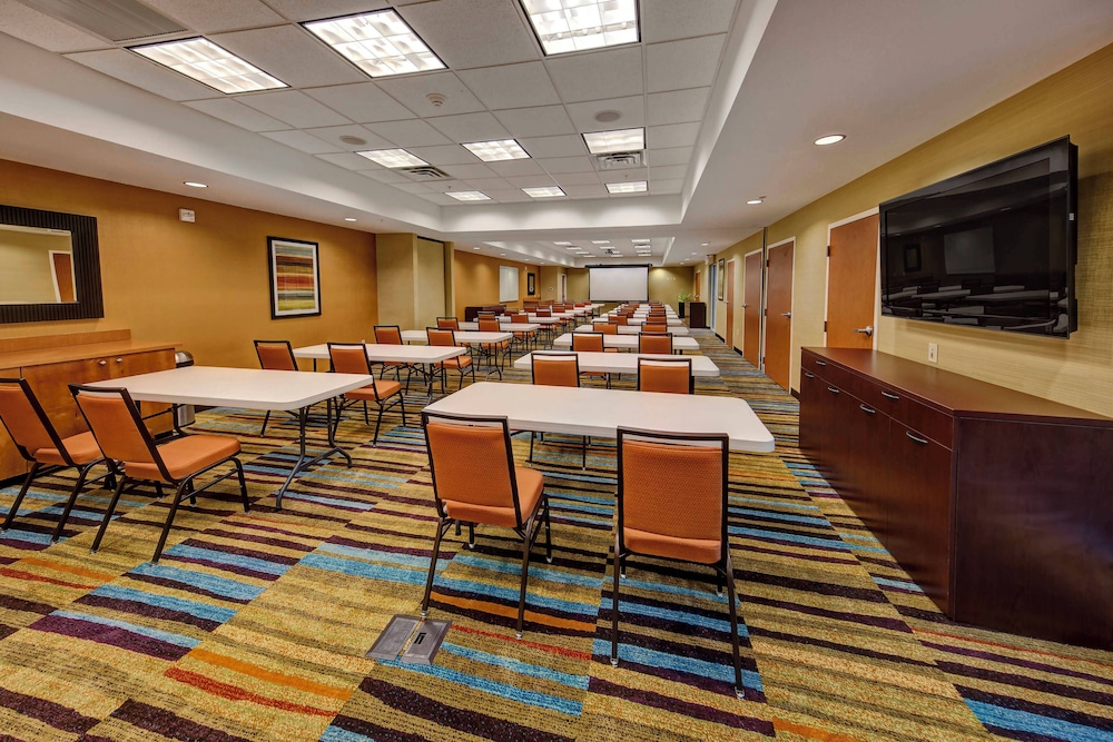 Fairfield Inn & Suites by Marriott Oklahoma City-Warr Acres