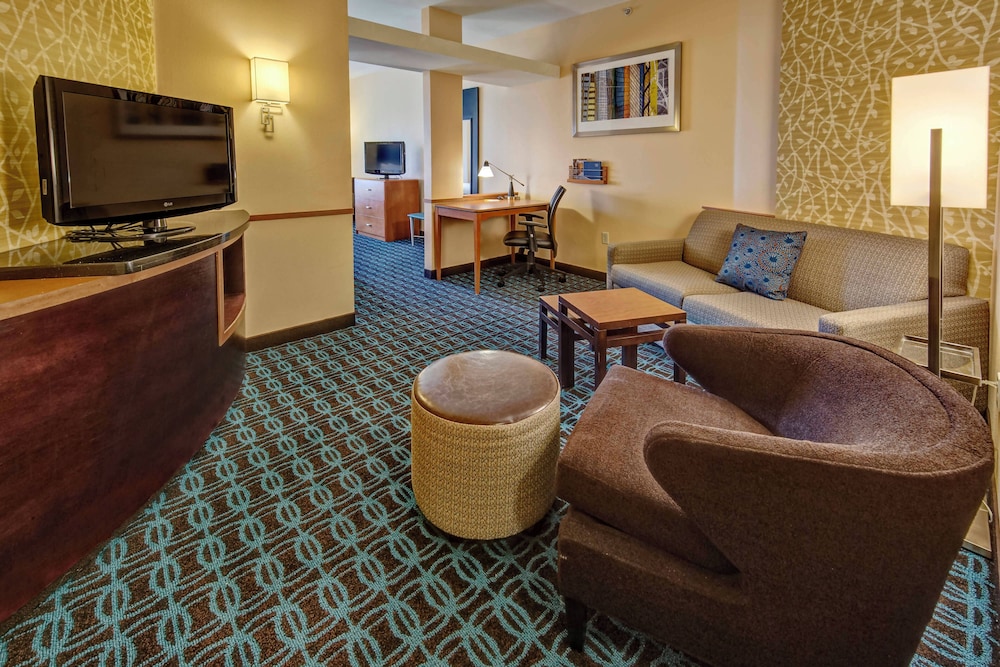 Fairfield Inn & Suites by Marriott Oklahoma City-Warr Acres