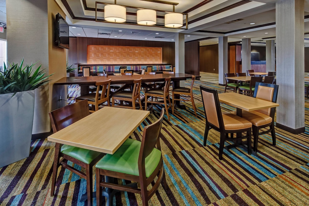 Fairfield Inn & Suites by Marriott Oklahoma City-Warr Acres