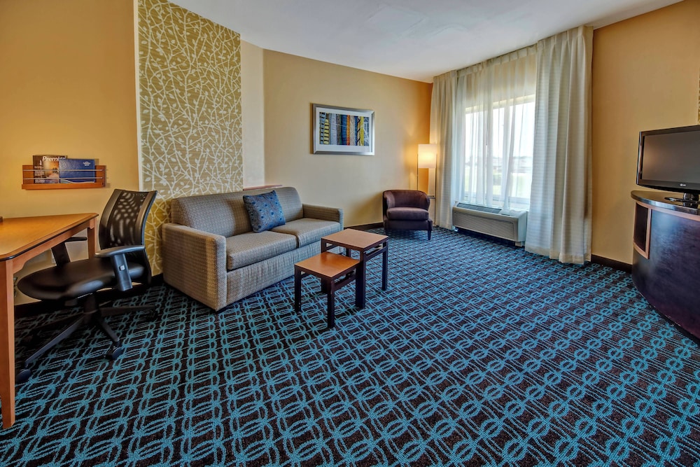 Fairfield Inn & Suites by Marriott Oklahoma City-Warr Acres