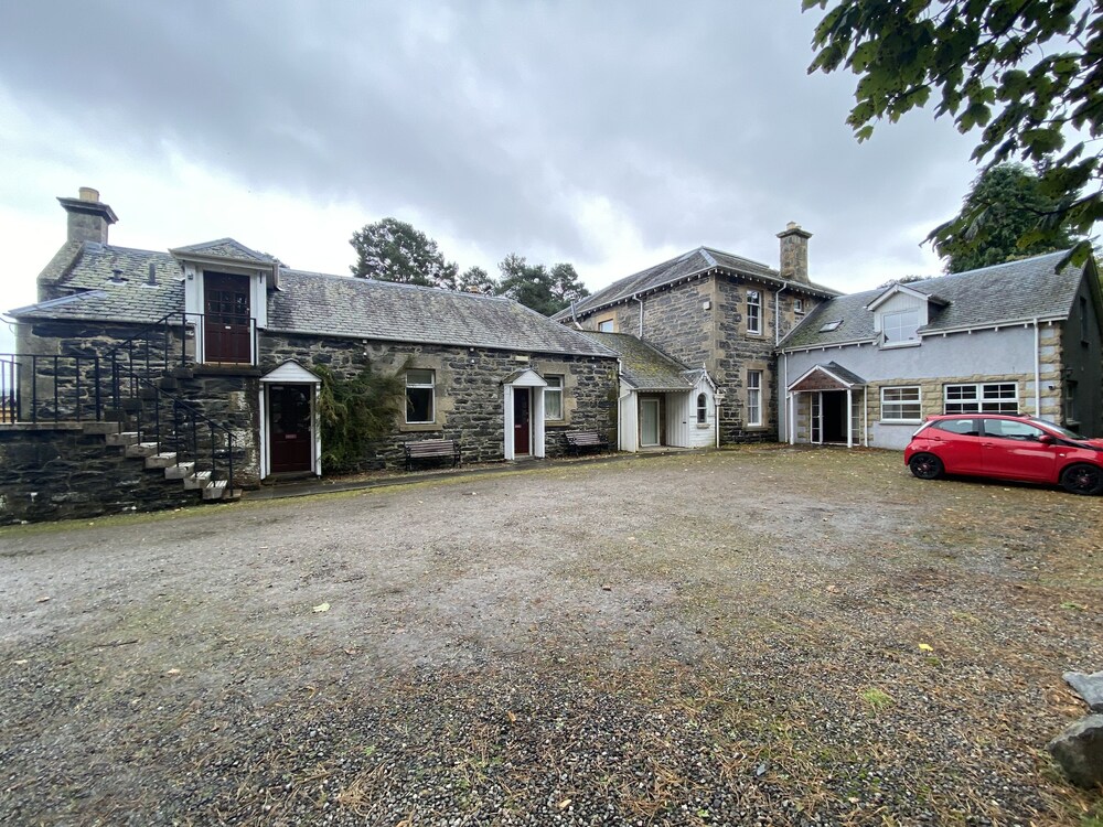 Front of property, Columba House Hotel & Garden Restaurant