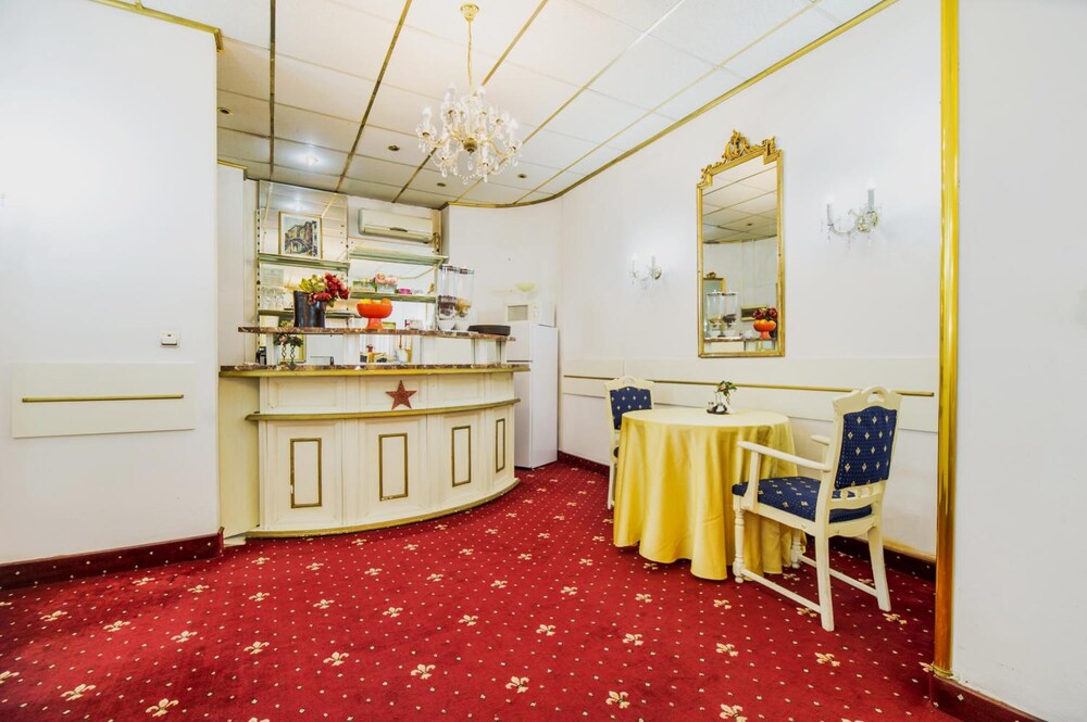 Foto - Hotel Carpati Imparatul Romanilor